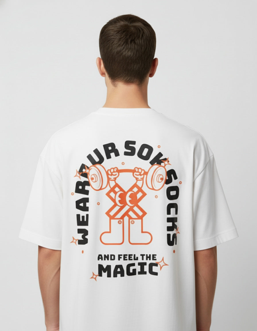 Feel the Magic - Oversized Tee